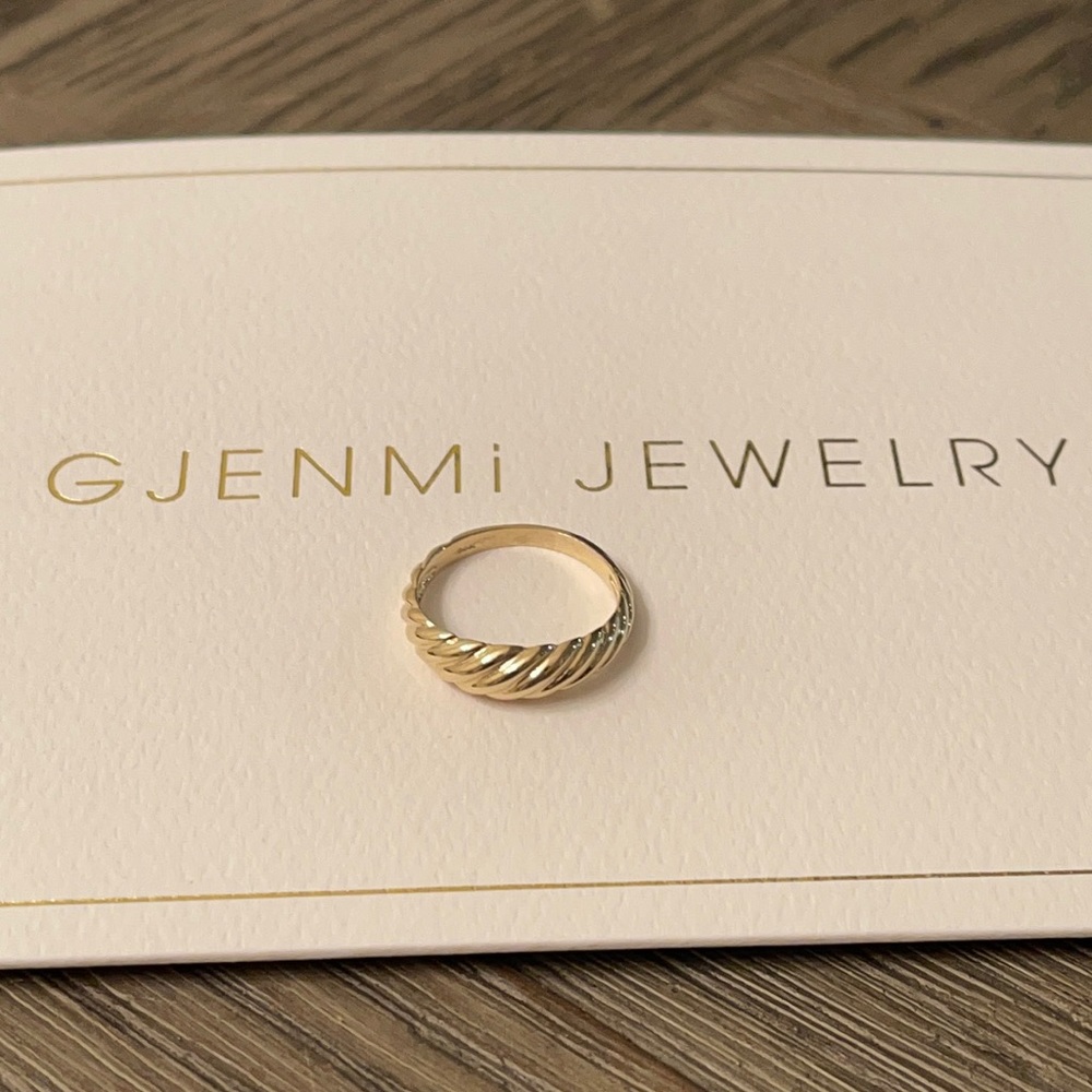 14k solid gold twist ring